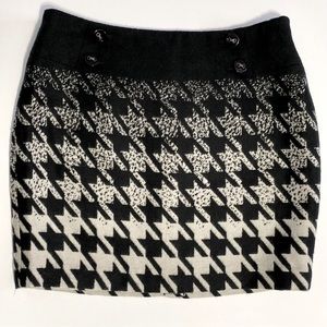 The Limited Mini Skirt Size 2